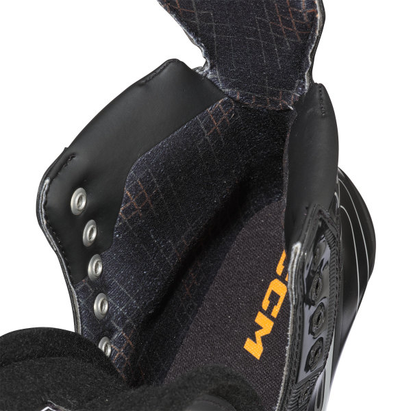CCM TACKS XR70 Skate SR